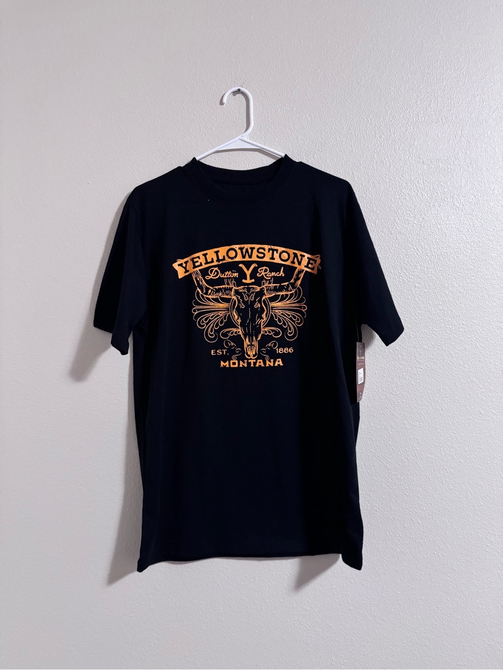 NWT Yellowstone Montana Short Sleeve Graphic Tee - Black with Orange Print